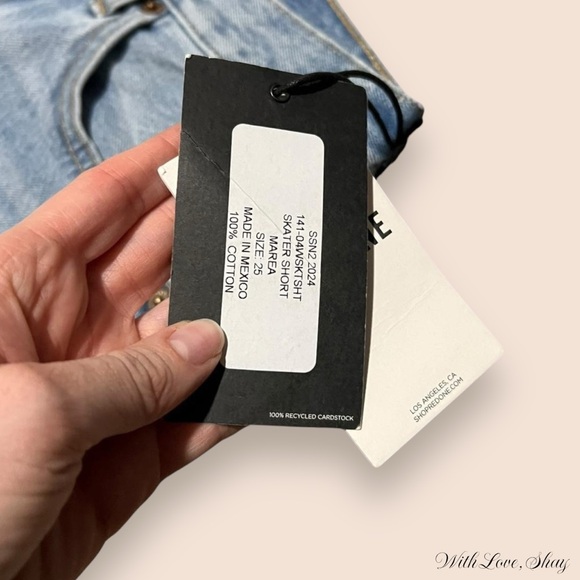 NWT RE/Done medium wash low rise baggy skater denim shorts - Picture 3 of 6